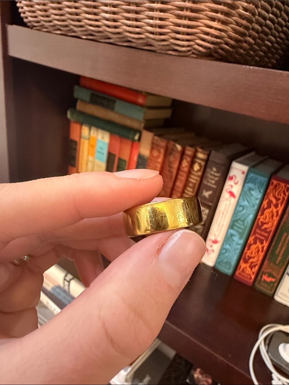 ✨ OURA ring 4 gold size 7 - Picture 6 of 6